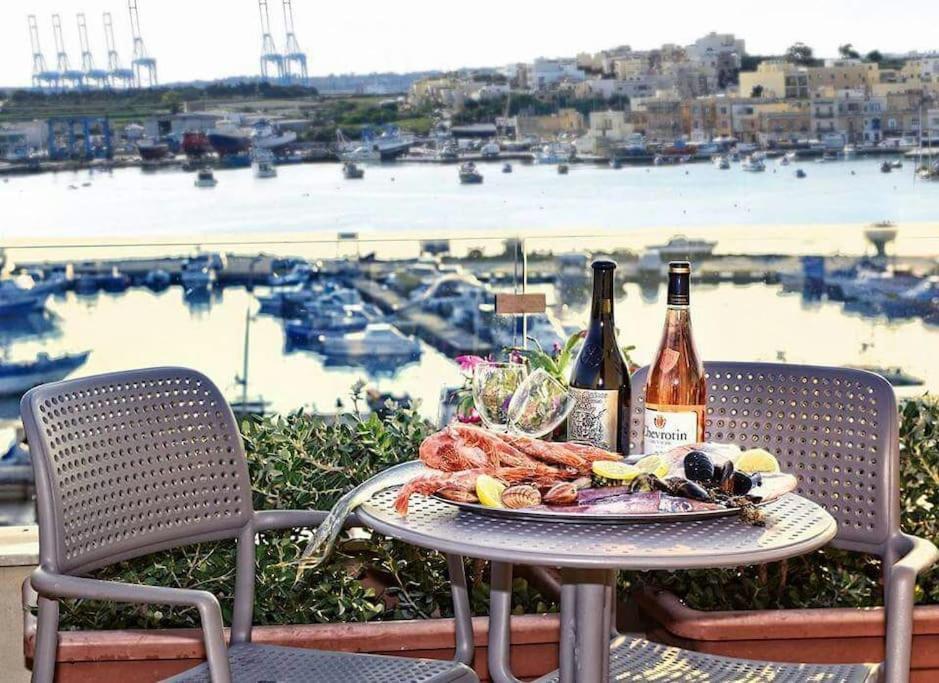 Seagull Penthouse Marsaxlokk Apartment Exterior photo