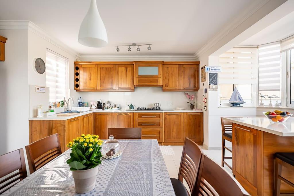 Seagull Penthouse Marsaxlokk Apartment Exterior photo